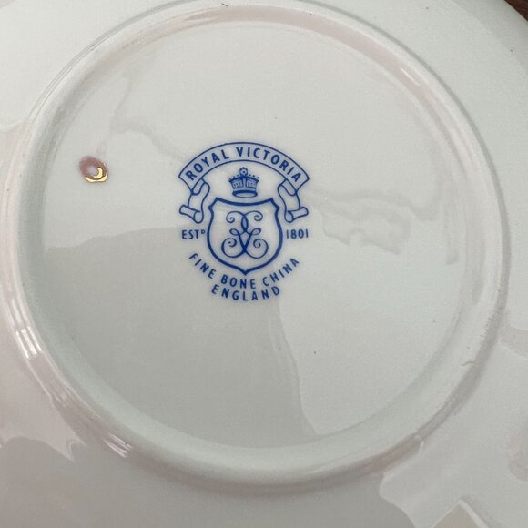Roya Victoria Rose Bud Fine Bone China Cup, Saucer Set Gold Trim 1801 England - Picture 7 of 7